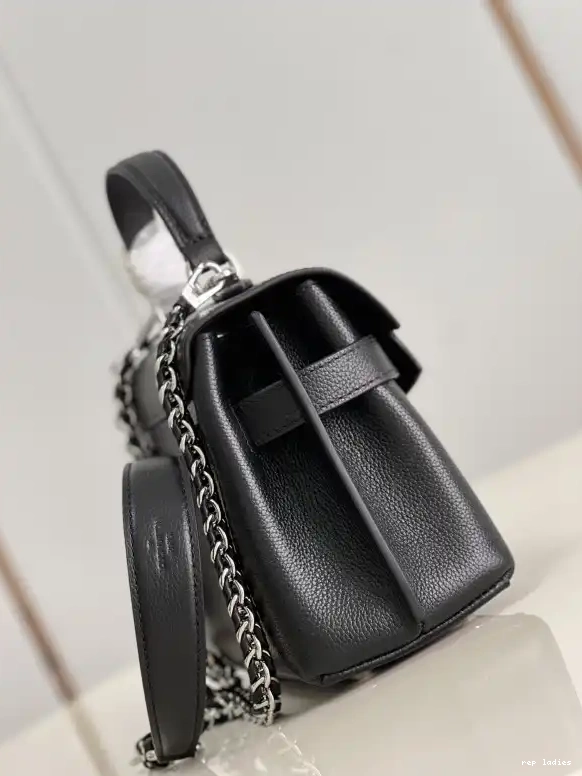Cheap MINI EVER VUITTON LOCKME LOUIS 0531